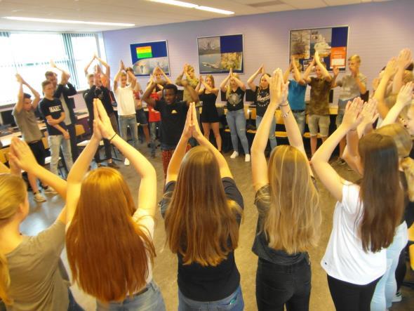 Start schooljaar Maandag 29 augustus starten we met een personeelsbijeenkomst en studiedag; dan hebben de leerlingen nog vrij. Dinsdag 30 augustus is de eerste schooldag.