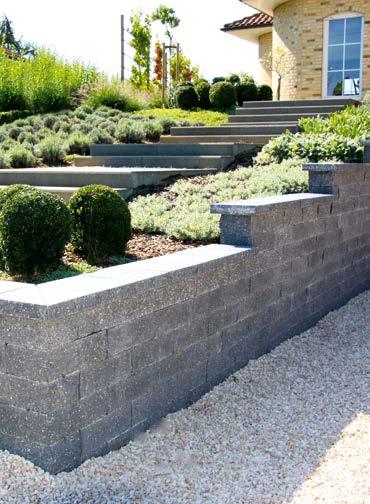 Met de modulaire stenen van het Stackton systeem kan u snel en eenvoudig muren bouwen.