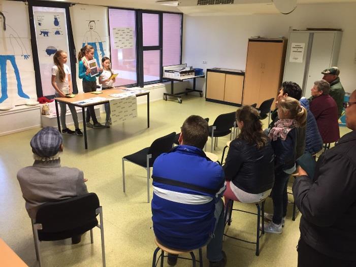 Vastenactie Vandaag, op Witte donderdag, hebben we tijdens een viering met alle kinderen van onze school gezamenlijk geluisterd en gekeken naar de verhalen rond Pasen.