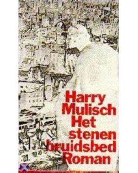 Het stenen bruidsbed ; Mulisch, Harry 6 Een Amerikaanse deelnemer aan een congres te Dresden wordt herinnerd aan het
