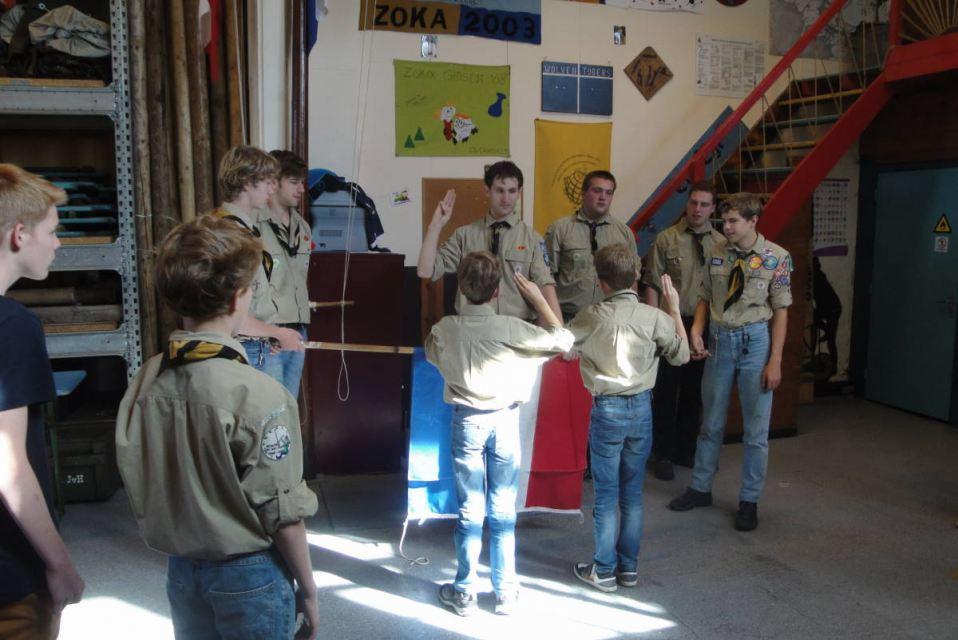 Installatie De installatie is een korte ceremonie waarin je officieel lid wordt gemaakt van Scouting en de verkenners.