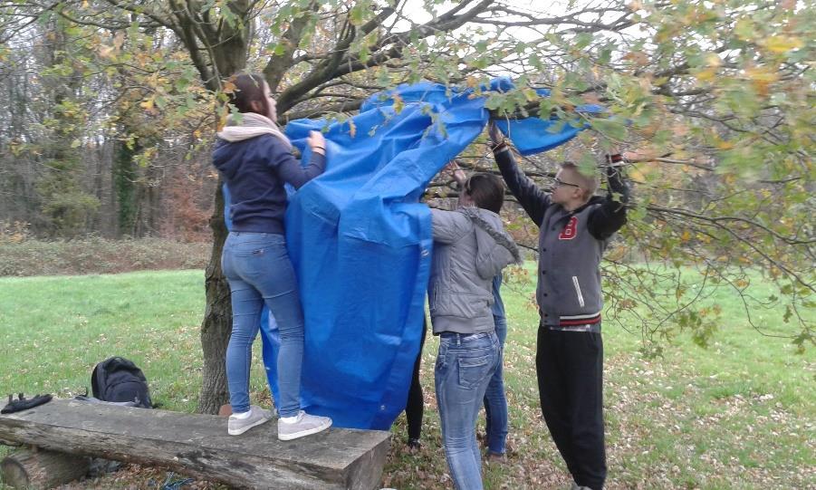 Twee ACEWild partners/onderzoekers hebben de outdoor learning groep gedurende 12 weken