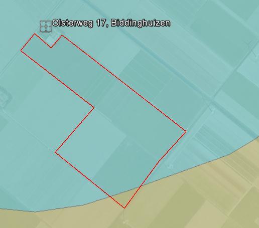 zavel; grondwater diep zavel en klei; zand beginnend tussen 25 en 80 cm; grondwater diep Figuur 2: Bodemtypekaart van het onderzoekgebied Het hoofd bodemtype van de regio is IJsselmeergrond.