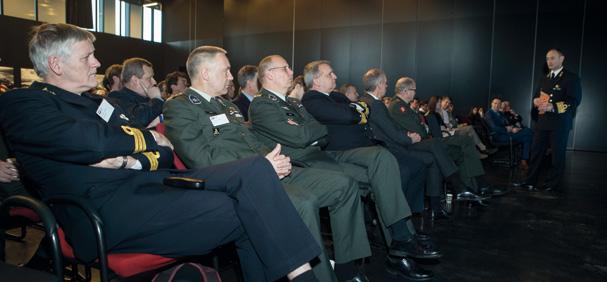 NIDV & Defensie IT-bijeenkomst Zo n 120 personen vanuit Defensie, politie, veiligheidsregio Utrecht, NIDV en leden van AFCEA hebben op 29 maart in de Kromhoutkazerne deelgenomen aan de Defensie IT
