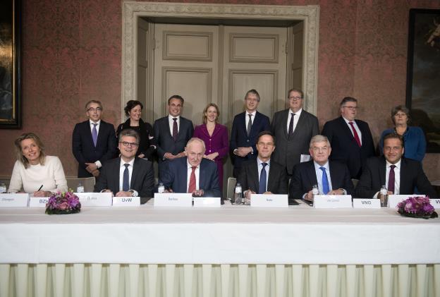 Gemeenten hebben daarnaast hun zorgen geuit over de omvang van de budgetten op het terrein van jeugd en de bijstand.