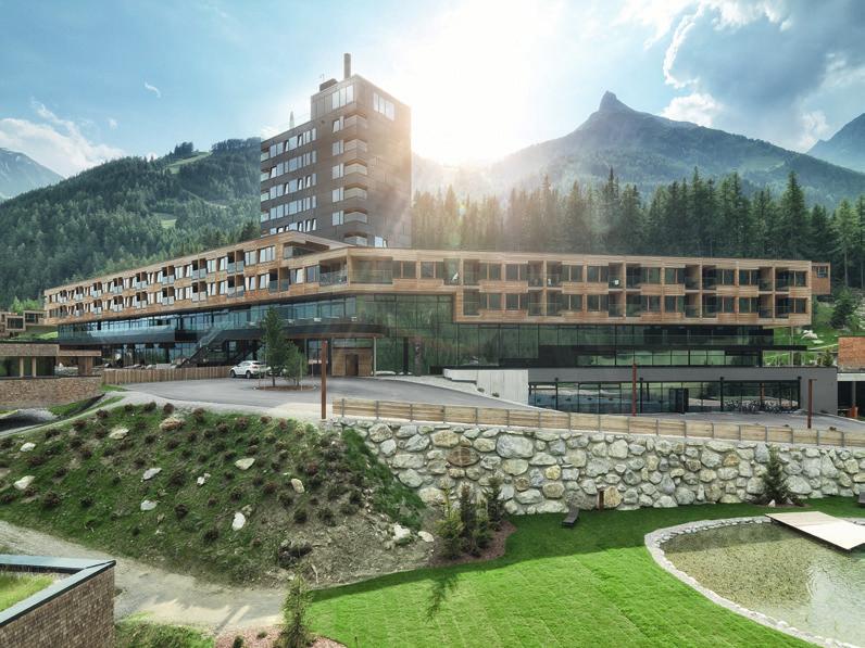 De praktijk bevestigt het verschil Gradonna Mountain Resort, Kals, Oostenrijk In het **** Superior Hotel Gradonna Mountain Resort in Kals bij de Großglockner zorgt