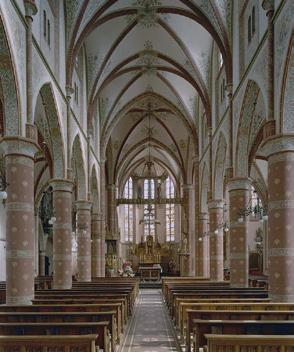 van Heukelum naar Jutphaas en vroeg architect Alfred Tepe een neogotische dorpskerk te ontwerpen. Op 11 mei 1874 legde de aartsbisschop van Utrecht, Mgr. A.I.
