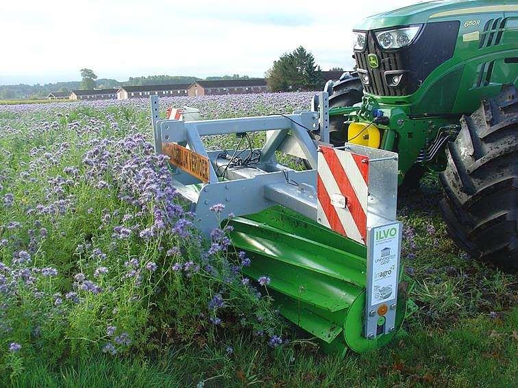 9.3 Roller-crimper De vernietiging van nuttige groenbedekkers vergt soms een energieverslindende mechanische bewerking of het gebruik van chemicaliën bij niet-vorstgevoelige types, wat het leefmilieu