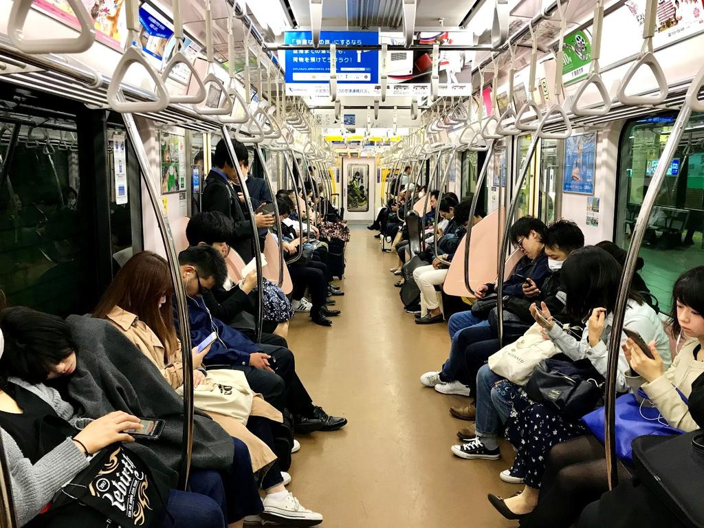 In Japan reizen we grotendeels per trein. Dankzij deze tijdsbesparende treinreizen blijft er meer tijd over voor de vele hoogtepunten die Japan te bieden heeft.