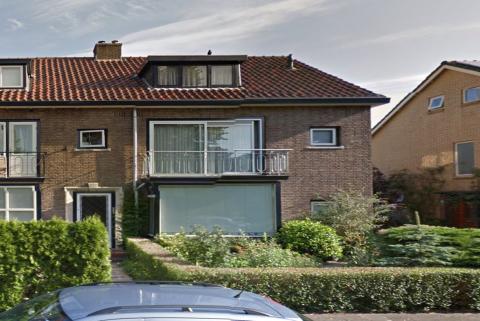 Courante woning in gewilde omgeving waarbij de woning op onderdelen (o.a. de keuken) duidelijk gedateerd is. Paradijslaan 29, 4455 XX UTRECHT 415.000 1 september 2015 451.