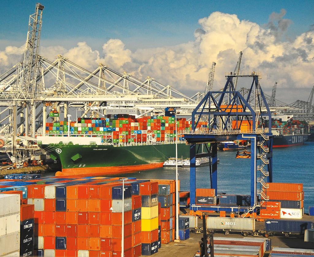MBO COLLEGE HAVENS De Rotterdamse haven is de grootste werkgever van Nederland. Er zijn namelijk duizenden bedrijven actief in en rond de haven. En die bedrijven zijn misschien wel op zoek naar jou!
