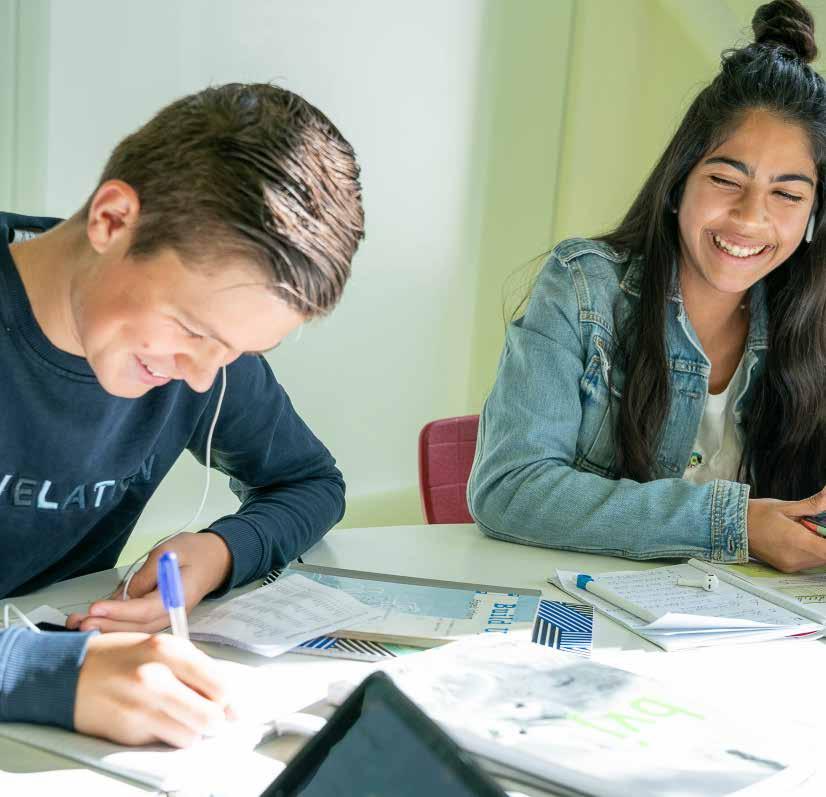 mavo MAVO-OPLEIDING De mavo-opleiding is een 4-jarige opleiding. Na het behalen van je eindexamen ontvang je een vmbo-diploma voor de theoretische of gemengde leerweg.