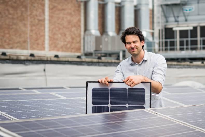 Er zullen hier zo n 100 onderzoekers van imec en UHasselt aan de slag gaan om modules op basis van dunnefilmzonnecellen te ontwikkelen, evenals een nieuw type vastestof-batterijen voor bv.