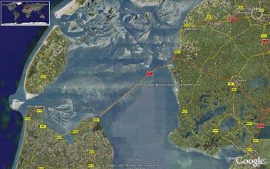 2. Is de Afsluitdijk hoog genoeg? Waarom? 3. Waarom is het IJsselmeer belangrijk? 4. Wat is en doet Rijkswaterstaat? 5.