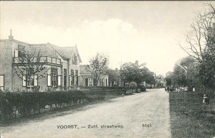 Historische ontwikkeling In de 19de eeuw is de Rijksstraatweg te Voorst