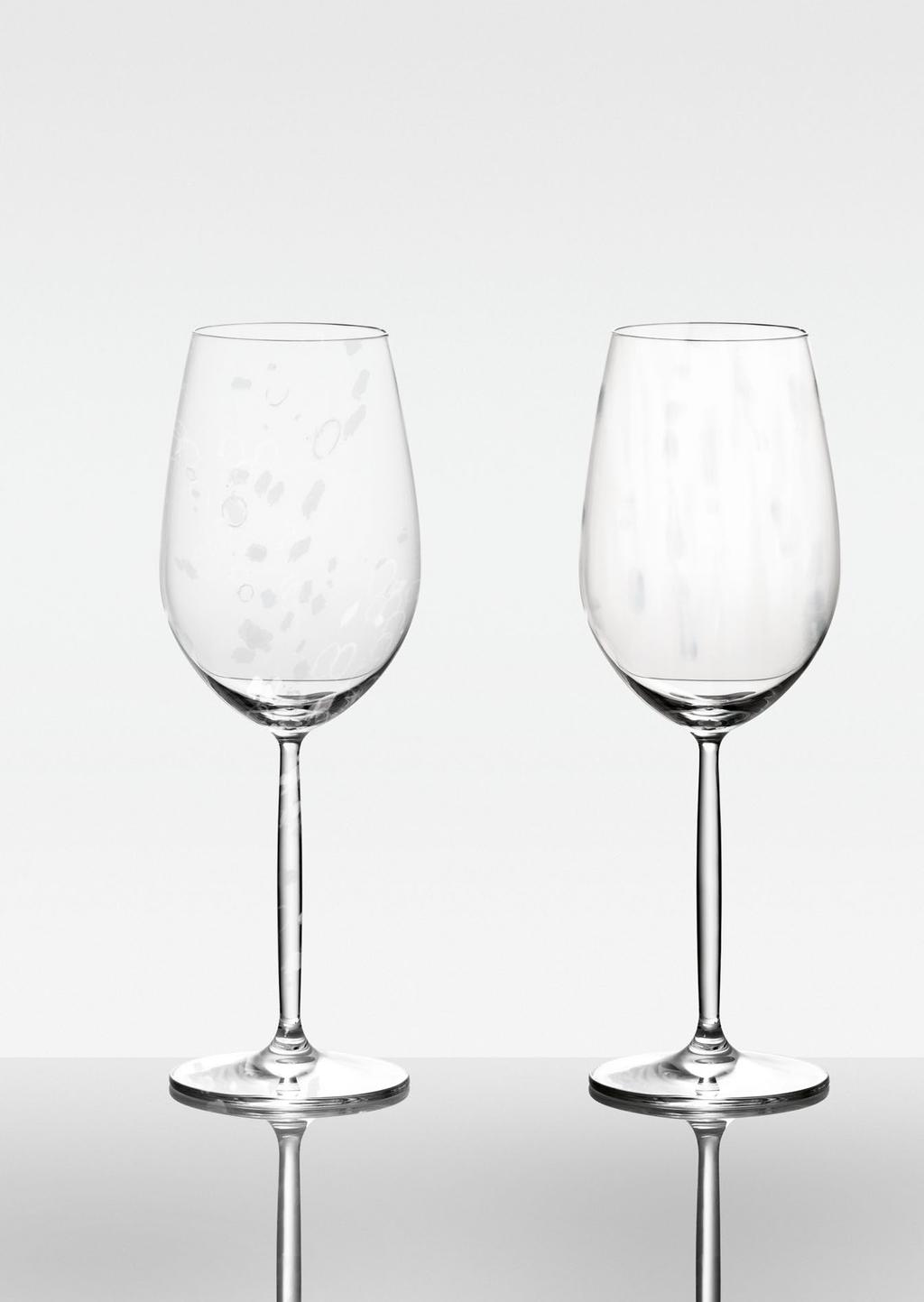Uw probleem: vlekken op het glas Onbehandeld water: Er ontstaat witte, niet in water oplosbare,