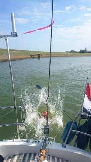4. IJsselmeer Challenge (relay) De regels als gesteld bij 2 (IJsselmeer Challenge solo) worden gehanteerd, met dien verstande dat het een estafette- of aflossingsoversteek is.