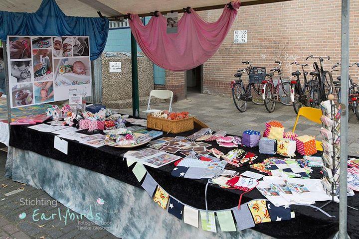 Op de beurzen zijn (gesponsorde) producten verkocht, en daarnaast zijn er flyers uitgedeeld. Doelgroep: Bezoekers van de verschillende beurzen en braderieën.