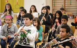 Geen toekomstmuziek zonder middelen Enthousiaste vrijwilligers Ukelila wordt beheerd door de jonge vzw Muziek voor Ieder Kind.