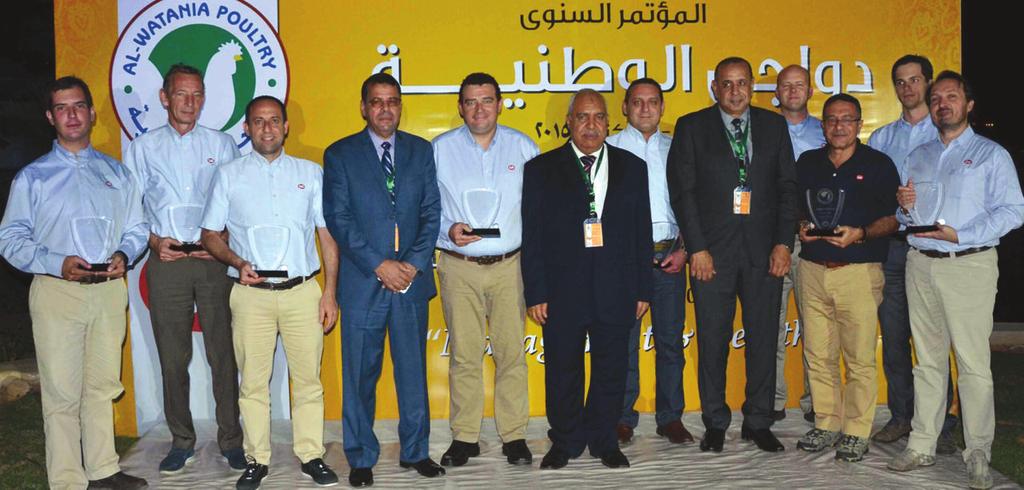 Links en onder: Afgevaardigden en sprekers op het Al Watania Egyptseminar, gesponsord door Cobb Europe.