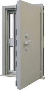 Brand en/of inbraakwerende safes Kluisdeuren Kluisdeur Wertheim Kluisdeuren beschermen de toegang van een beveiligde kluisruimte. Een kluisdeur moet solide, veilig en bijna ondoordringbaar zijn.
