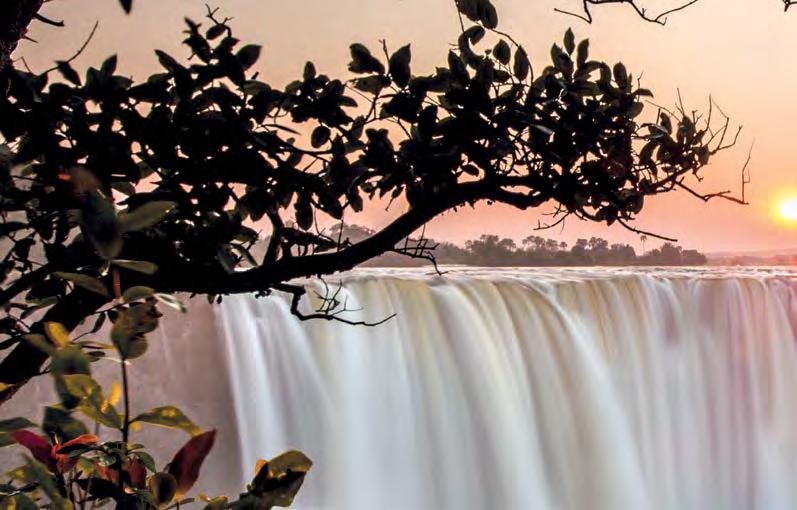 Rondreis Extensie Victoria Watervallen Individueel Transfers Dag 1: Victoria Watervallen Bij aankomst op de luchthaven van Victoria Falls wordt u verwelkomd door een Live To Travel vertegenwoordiger.