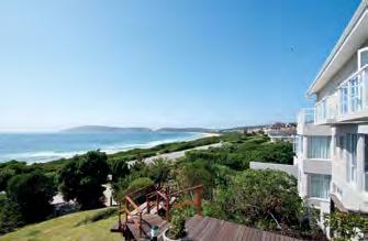 Gelegen op 400 meter van de Plett Country Club golfbaan en 5 min van het Central Beach. Prijs per pers.