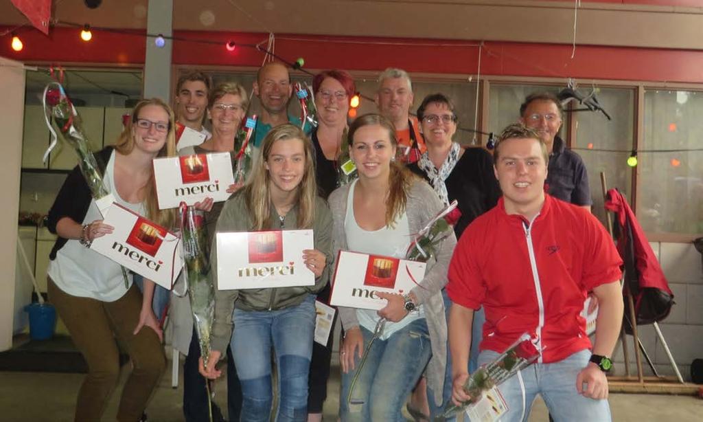 Zeemacht BBQ groot succes Op de laatste zaterdag van het zwemseizoen was de traditionele BBQ met ook de traditionele loterij waarvan de opbrengst ten goede komt aan de afdeling.