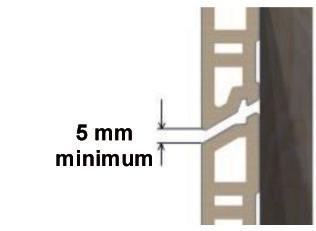 Het is zeer belangrijk om een afkanting van 90 te maken, zodat de kop van de schroef op één lijn ligt met het aluminium deel.