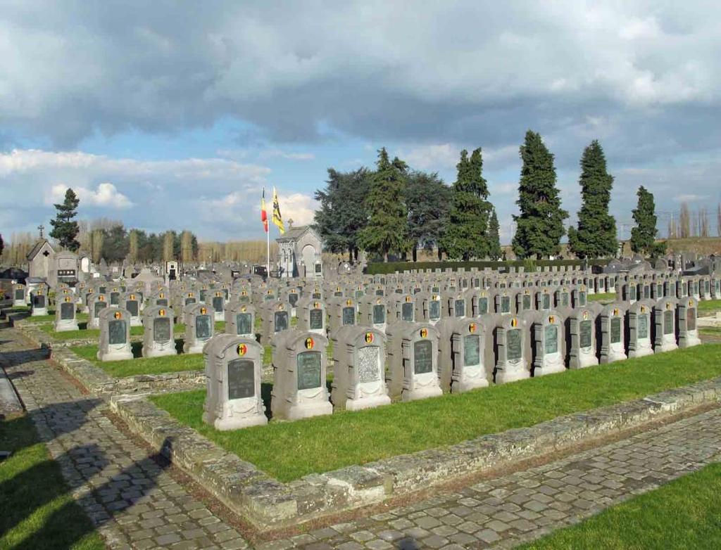 Kapot geschoten fort van Sint- Katelijne-Waver: een ware hel voor de soldaten die deze beschieting moesten ondergaan (8) Op het fort van Sint-Katelijne-Waver heeft een koepel van