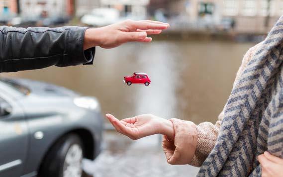 Als er in de toekomst volledig wordt overgegaan op een kilometerheffing waarbij er betaald wordt per kilometer, wordt autorijden duurder.