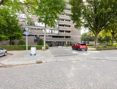 horeca Tevens is de woning op korte loopafstand gelegen van het Catharina Ziekenhuis, een basisschool (OBS Cornelis Jetses),