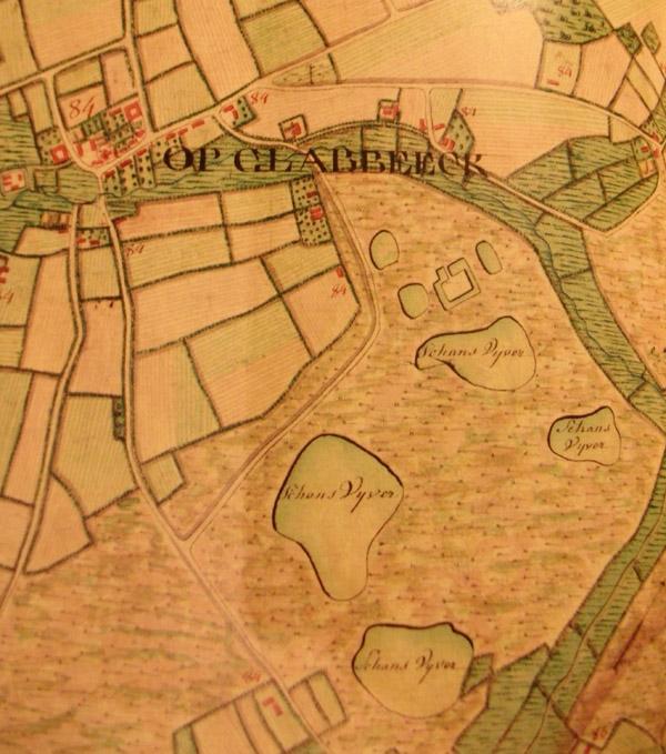 Bron 10, 11 en 12 Bron 10 De schans van Opglabbeek op de kaart van Ferraris (1771-1778). Uit M. Robben, Graafschap Loon, website.