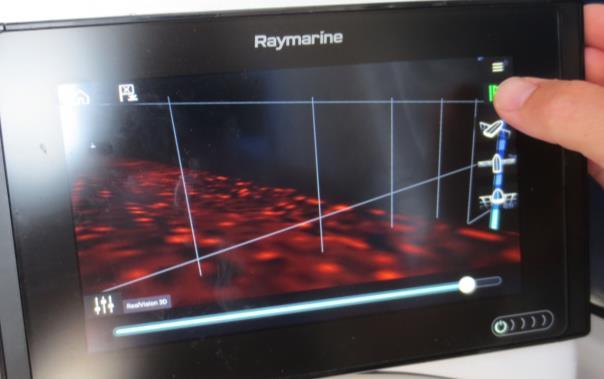 Indien u klaar bent met het markeren kunt u de play knop weer indrukken. De 3D scan stopt het bevroren beeld nu en zal weer overgaan op de live modus.