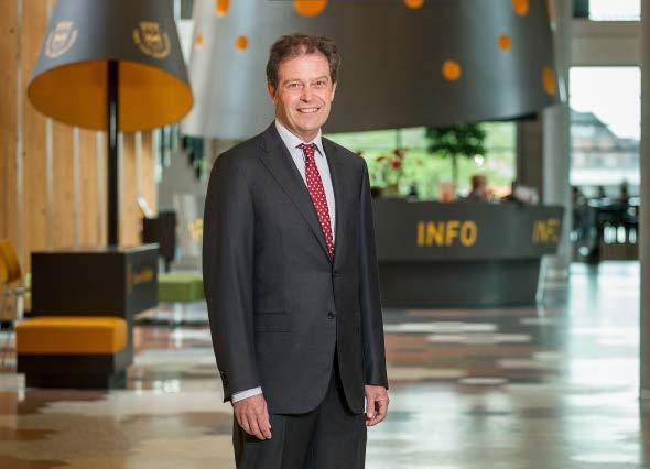 Piet Hein Buiting is onder meer voorzitter van de raad van bestuur van het Jeroen Bosch Ziekenhuis. van het ziekenhuis. Bij besluiten over medische professionals, beslist de coöperatie.