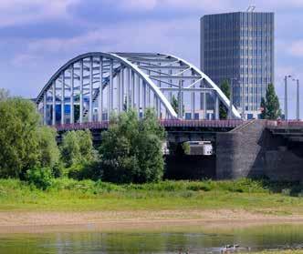 Kom oog in oog met herten, reeën en wilde zwijnen, of ontspan langs de Rijn of in één van de vele parken in de stad. Alle voorzieningen zijn er al: sporten, winkelen, ontspannen, you name it!