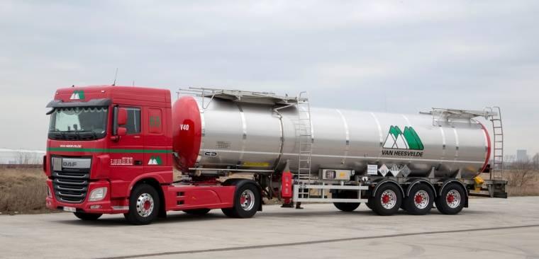 Transport Van Heesvelde : Transport van vloeistoffen in dedicated tankwagens 46 dedicated tankopleggers