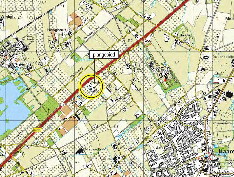 Het plangebied ligt in het buitengebied ten westen van Haaren aan de zuidzijde van de autoweg N65, genaamd Rijksweg, zoals te zien op afbeelding 1 en 2.