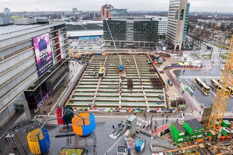 In 2018 worden het plein, de parkeergarage en het WTC (met eigen fietsenstalling) in gebruik genomen.