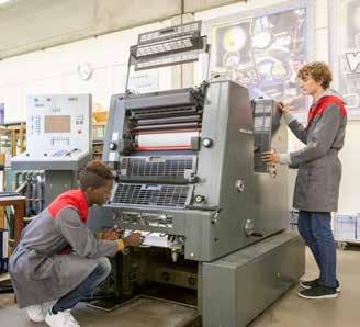 Ook de belangrijkste druktechnieken zoals typodruk, offsetdruk en zeefdruk komen aan bod.