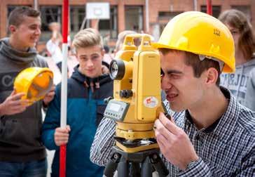 Een masteropleiding binnen het domein Bouwkunde behoort tot de mogelijkheden (industrieel ingenieur).