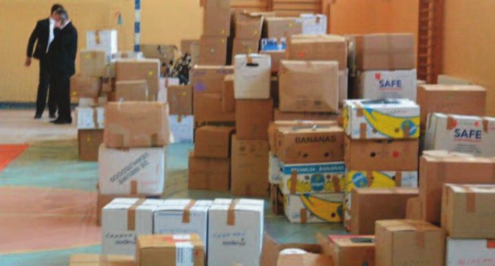 10 Transport naar Roemenië Op donderdag 31 maart 2016 stuurde Stichting Kinderen in Nood een vrachtwagen vol goederen naar Roemenië.