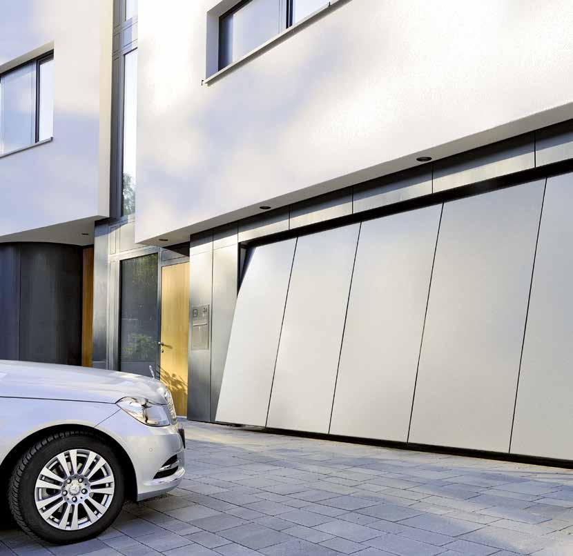 Dubbele garagedeuren en deuren voor collectieve
