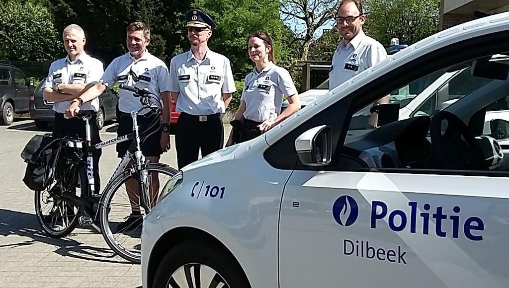 OPMERKELIJKE GEBEURTENISSEN EN INITIATIEVEN VAN 2017 Groene mobiliteit In 2017 werden de aankoopdossiers opgestart om 3 voertuigen van de politiezone Dilbeek te vervangen.