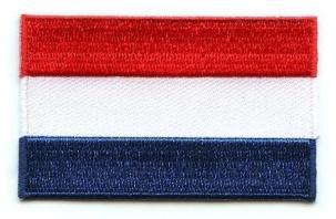 Als optie kan je hier ook met een oplage van 10 twee badges met de Noorse en Deense vlag aan toevoegen.