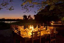 Kanyemba Lodge biedt tevens spectaculaire vissafari's die werkelijk lonend zijn. Voor hengels en alle benodigdheden wordt gezorgd. Game viewing en vissen tegelijk!