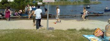 3: strand Vuntus, links met scheepvaart naar eerste plas; rechts honden op de ligweide (foto s Waternet) Bijzonderheden Meldingen/klachten De locatie heeft in het verleden veel overlast gehad door