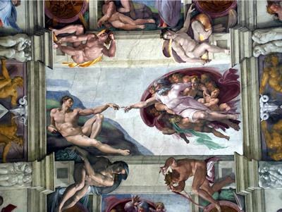 Tussen 1508 en 1512 schilderde Michelangelo het gewelf dat moest aansluiten bij de fresco's op de muren. Het belangrijkste onderwerp was de Schepping.