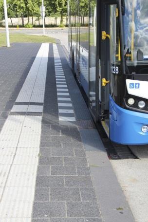 1. Inleiding Om de toegankelijkheid van het openbaar busvervoer te vergroten zijn afspraken gemaakt tussen overheden en opdrachtgevers om het merendeel van de bushaltes in Nederland aan te passen