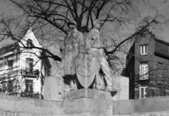 De omgeving van het monument Toelichting Het Monument voor de doden van Sint-Jans-Molenbeek bevindt zich op het Bevrijderssquare.